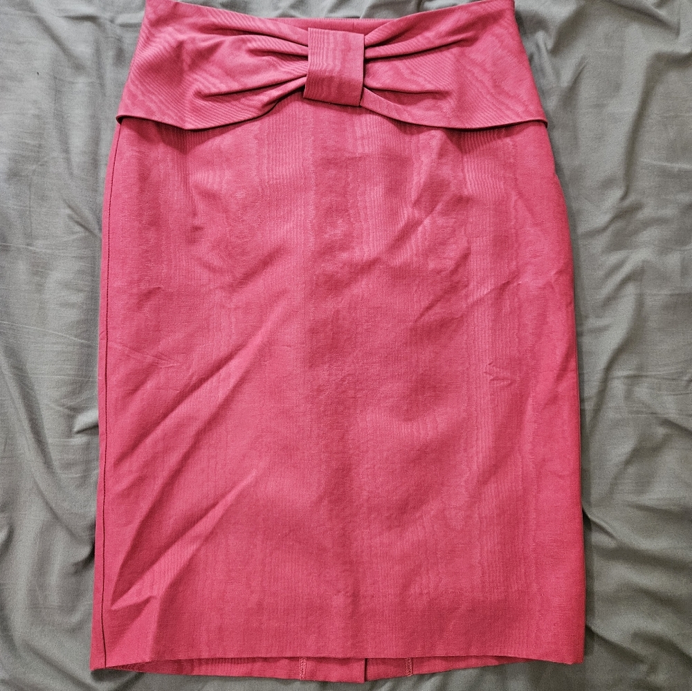 Body by Victoria Pink Bow Pencil skirt